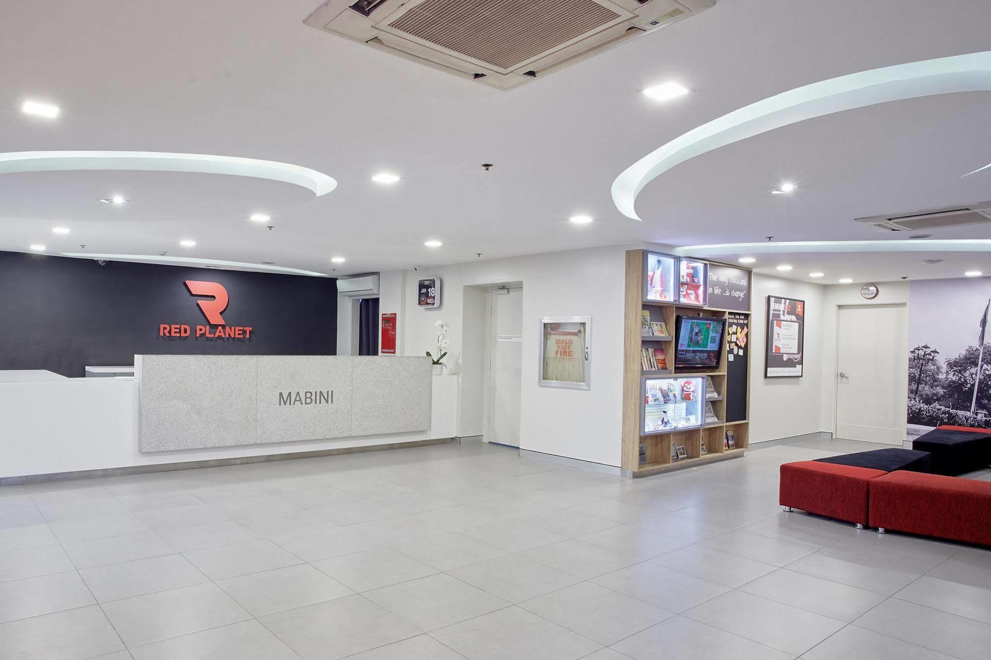 Red Planet Manila Malate Mabini Hotel Exterior photo